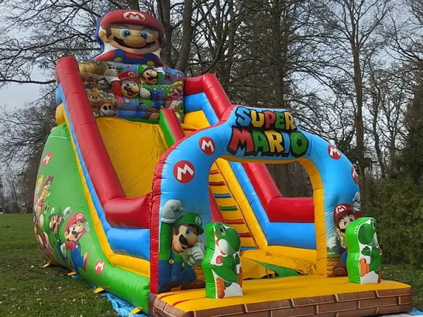 Zjeżdżalnia Mario 1