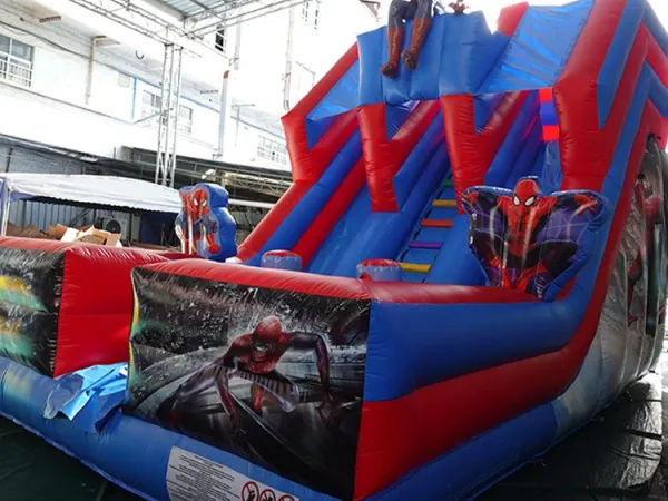 Zjeżdżalnia Spiderman